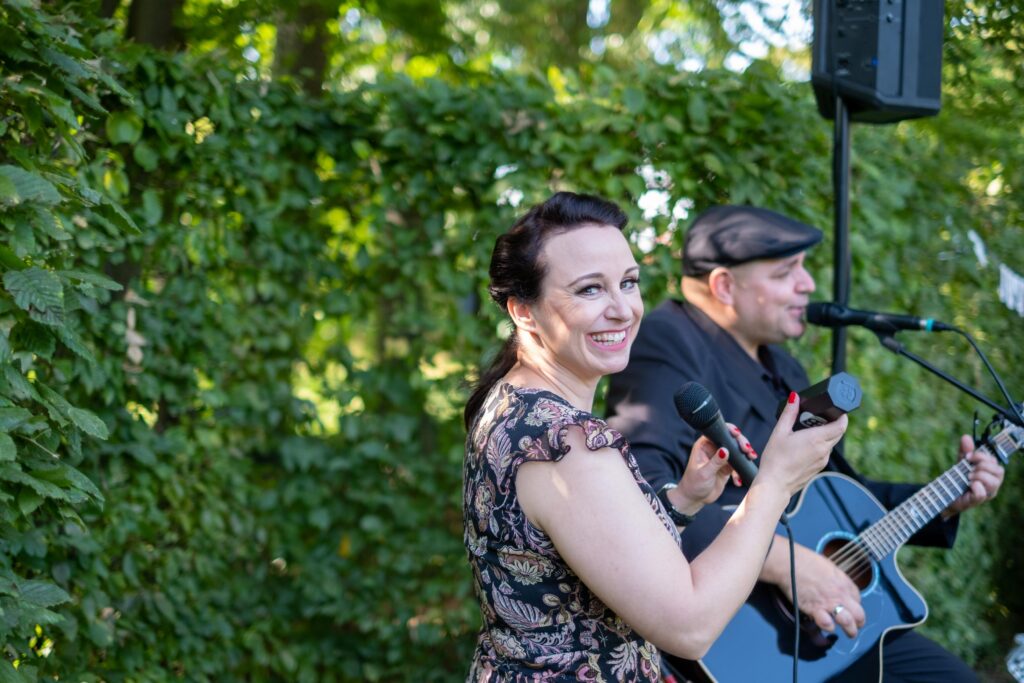 carryme - Akustik Duo. Musiker für private Feiern wie Geburtstagsfeier, Silberhochzeit etc. in Hannover & Niedersachsen