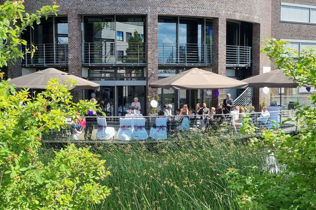 carryme Akustik Duo - barrierefreie Hochzeit - Rathausterrassen Garbsen. Freie Trauung.